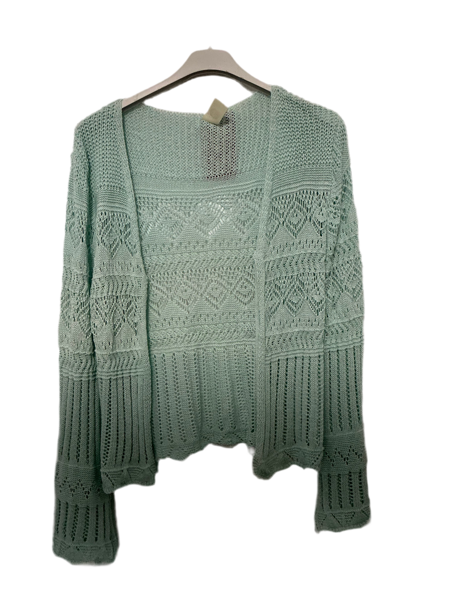 Strickjäckchen – Leicht & Feminin
