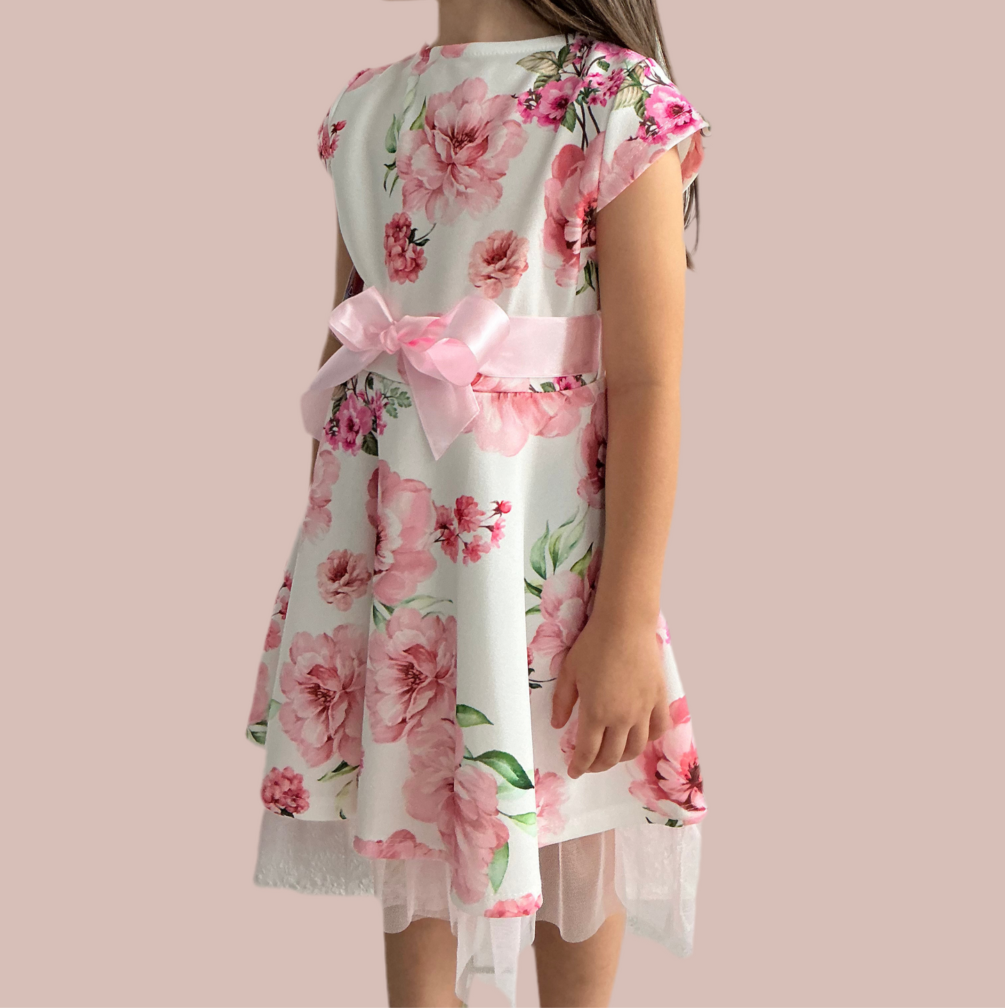 Mädchenkleid mit pinken Blumen & Satin-Schleife