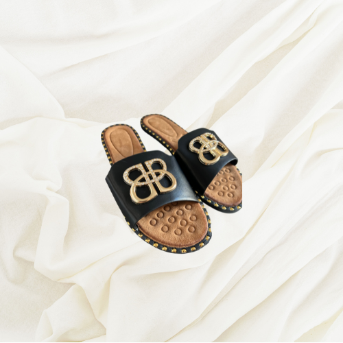 Luxury Charm Slides – Eleganz für jeden Schritt